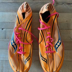 Souchony track shoes size 10
